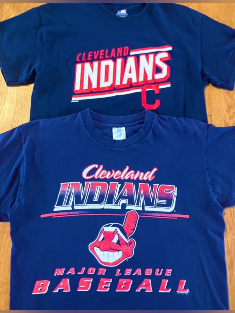 Cleveland Indians 2 T Shirts M-L MLB Chief Wahoo 1998